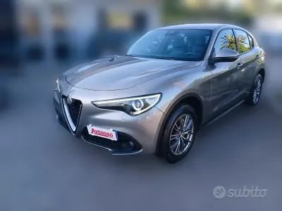 Usata Alfa Romeo Stelvio 210 CV (154 kW) 2017 Grigio SUV