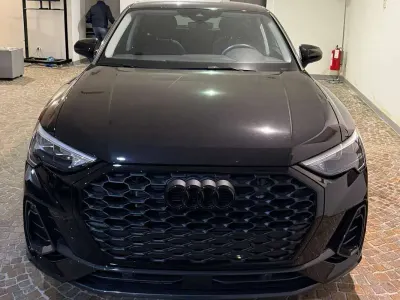 Usata Audi Q3 Sportback Black Edition 150 CV (110 kW) 2025 Nero SUV