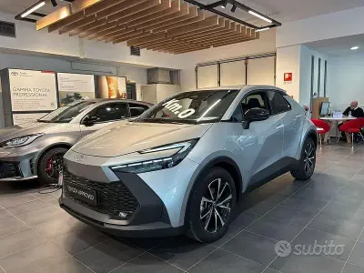 Nuevo Toyota C-HR Trend 2026 Gris SUV