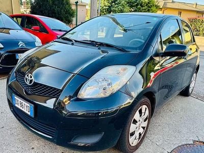 Usata Toyota Yaris 69 CV (50 kW) 2009 Nero Utilitaria