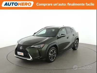 Usata Lexus UX 152 CV (111 kW) 2019 Verde SUV