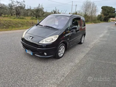 Usata Peugeot 1007 73 CV (53 kW) 2005 Other Monovolume