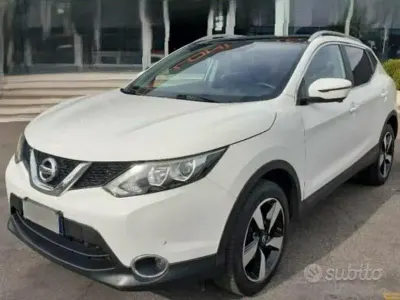 Usado Nissan Qashqai 360º 110 HP (80 kW) 2015 Branco SUV