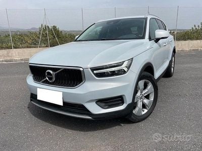 Usata Volvo XC40 Business Edition 150 CV (110 kW) 2019 Grigio SUV