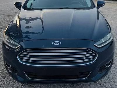 Usata Ford Mondeo Business Edition 180 CV (132 kW) 2016 Blu Berlina