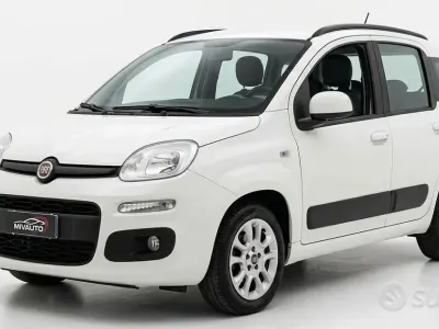 Usata Fiat Panda Lounge 69 CV (50 kW) 2019 Bianco Utilitaria