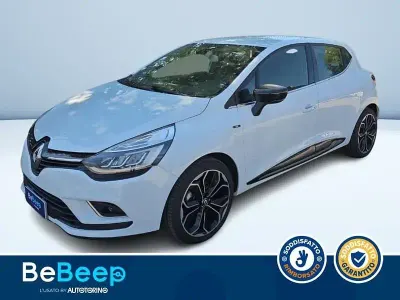 Usata Renault Clio Intens 76 CV (55 kW) 2019 Bianco pastello Utilitaria
