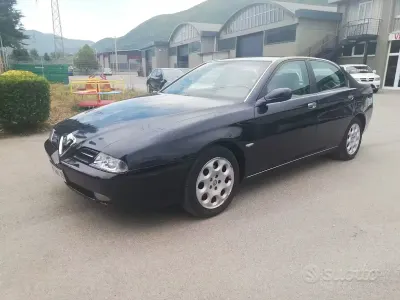 Usata Alfa Romeo 166 136 CV (100 kW) 1998 Bluazzurro Berlina