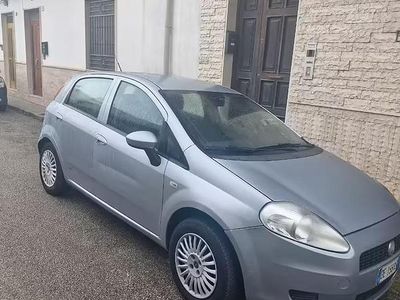 Usata Fiat Grande Punto 65 CV (47 kW) 2006 Grigio Utilitaria