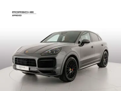Usata Porsche Cayenne 460 CV (338 kW) 2021 Grigio quarzite metallizzato SUV