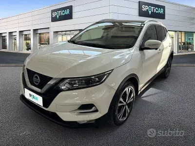 Usata Nissan Qashqai N-Connecta 140 CV (102 kW) 2020 Bianco SUV