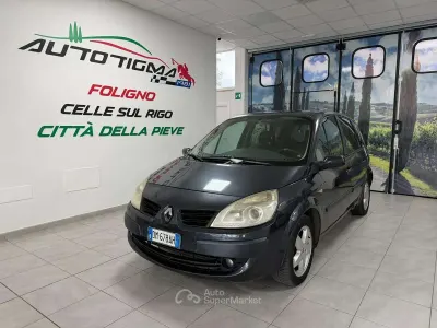 Usata Renault Scénic II 86 CV (63 kW) 2008 Grigio Monovolume
