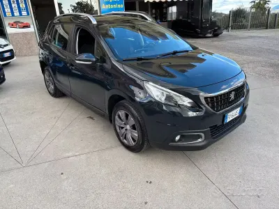 Usata Peugeot 2008 Allure 102 CV (75 kW) 2019 Grigio SUV