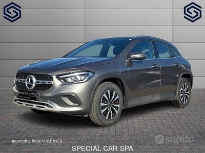 Usata Mercedes GLA180 116 CV (85 kW) 2021 Grigio SUV