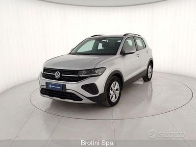 Usata VW T-Cross Life 95 CV (69 kW) 2024 Grigio metallizzato SUV