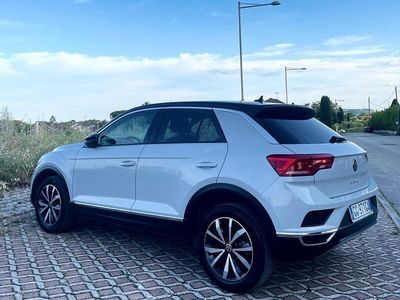 Käytetty VW T-Roc 110 HP (80 kW) 2021 Valkoinen Katumaasturi