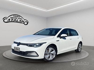 Usata VW Golf VII Executive 150 CV (110 kW) 2021 Bianco Utilitaria