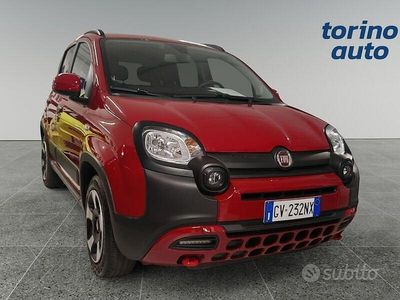 Usata Fiat Panda Cross Cross 69 CV (50 kW) 2024 Rosso Utilitaria