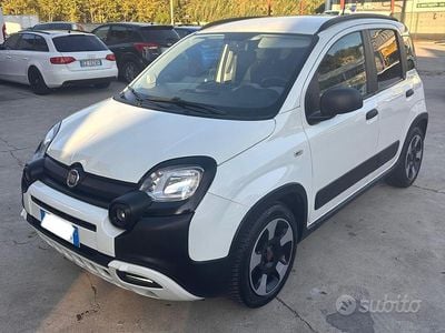 Usata Fiat Panda Cross Cross 69 CV (50 kW) 2022 Bianco Utilitaria