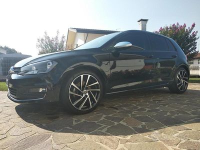 Usata VW Golf VII Highline 110 CV (80 kW) 2016 Nero Berlina