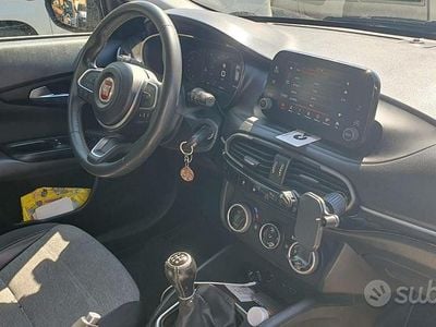 Usata Fiat Tipo Cross 2021 Verde SUV