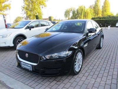 Usata Jaguar XE Pure 163 CV (119 kW) 2016 Nero Berlina
