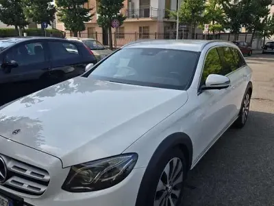 Usata Mercedes E220 All-Terrain 194 CV (142 kW) 2017 Bianco Station wagon