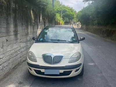 Usata Lancia Ypsilon 69 CV (50 kW) 2006 Utilitaria