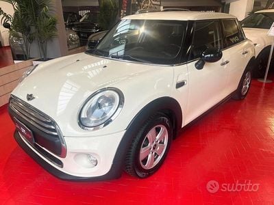 Usata Mini Cooper 102 CV (75 kW) 2015 Bianco Utilitaria