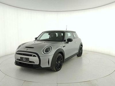 Usata Mini Cooper SE Classic 75 kW (102 CV) 2023 Argento Utilitaria