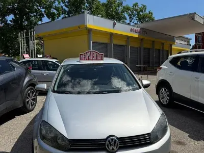 Usata VW Golf VI 105 CV (77 kW) 2010 Grigio Utilitaria