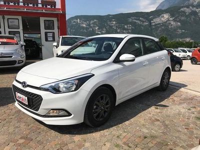 usata Hyundai i20 Sensori parcheggio