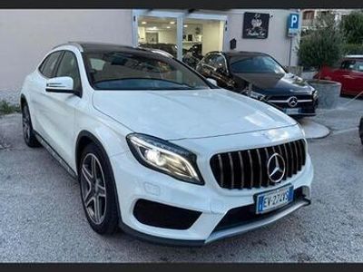 Mercedes GLA220