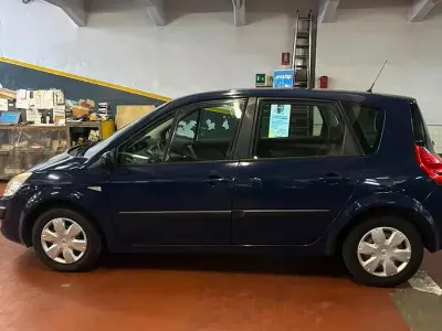 Usata Renault Scénic II 105 CV (77 kW) 2007 Blu Monovolume