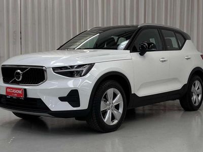 Usata Volvo XC40 Core 163 CV (119 kW) 2023 Cristal white pearl SUV