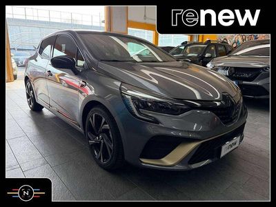 Begagnad Renault Clio V Engineered 91 HK (66 kW) 2023 Grå Sedan