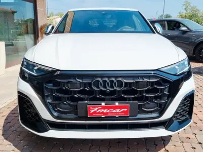 Usata Audi Q8 S-Line 507 CV (372 kW) 2024 Bianco SUV