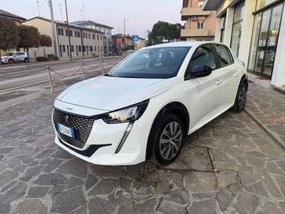 Usata Peugeot 208 56 kW (77 CV) 2023 Bianco Utilitaria