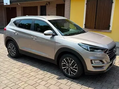 Usata Hyundai Tucson 116 CV (85 kW) 2020 Grigio SUV