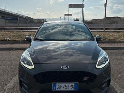 Usata Ford Fiesta ST-Line 86 CV (63 kW) 2020 Grigio Utilitaria
