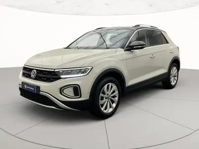 Usata VW T-Roc Life 2023 Ascot grey nero SUV