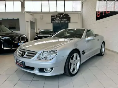 Usata Mercedes SL350 272 CV (200 kW) 2007 Argento Cabrio