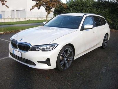 Begagnad BMW 320 Advantage 190 HK (139 kW) 2020 Vit Kombi