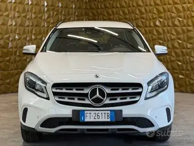 Occasion Mercedes GLA200 Executive 136 ch (100 kW) 2018 Blanc SUV