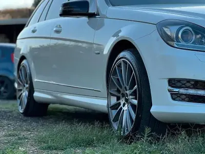 Second-hand Mercedes C220 170 CP (125 kW) 2012 Break