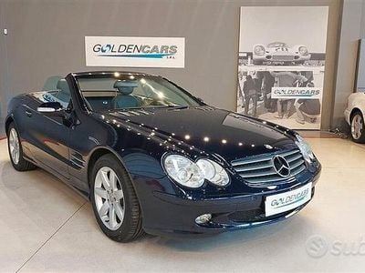 Usata Mercedes SL500 307 CV (225 kW) 2006 Blu Cabrio