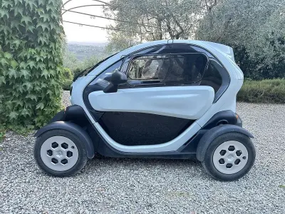 Usata Renault Twizy 12 kW (17 CV) 2015 Bianco Utilitaria
