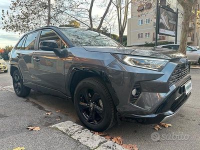 Usata Toyota RAV4 Hybrid Style 178 CV (130 kW) 2020 Grigio SUV