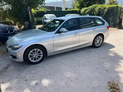 Usata BMW 318 143 CV (105 kW) 2015 Grigio Station wagon