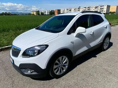 Usata Opel Mokka Cosmo 136 CV (100 kW) 2016 Bianco SUV